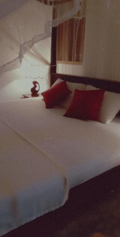 Hotel Shady Edge Unawatuna Exterior foto